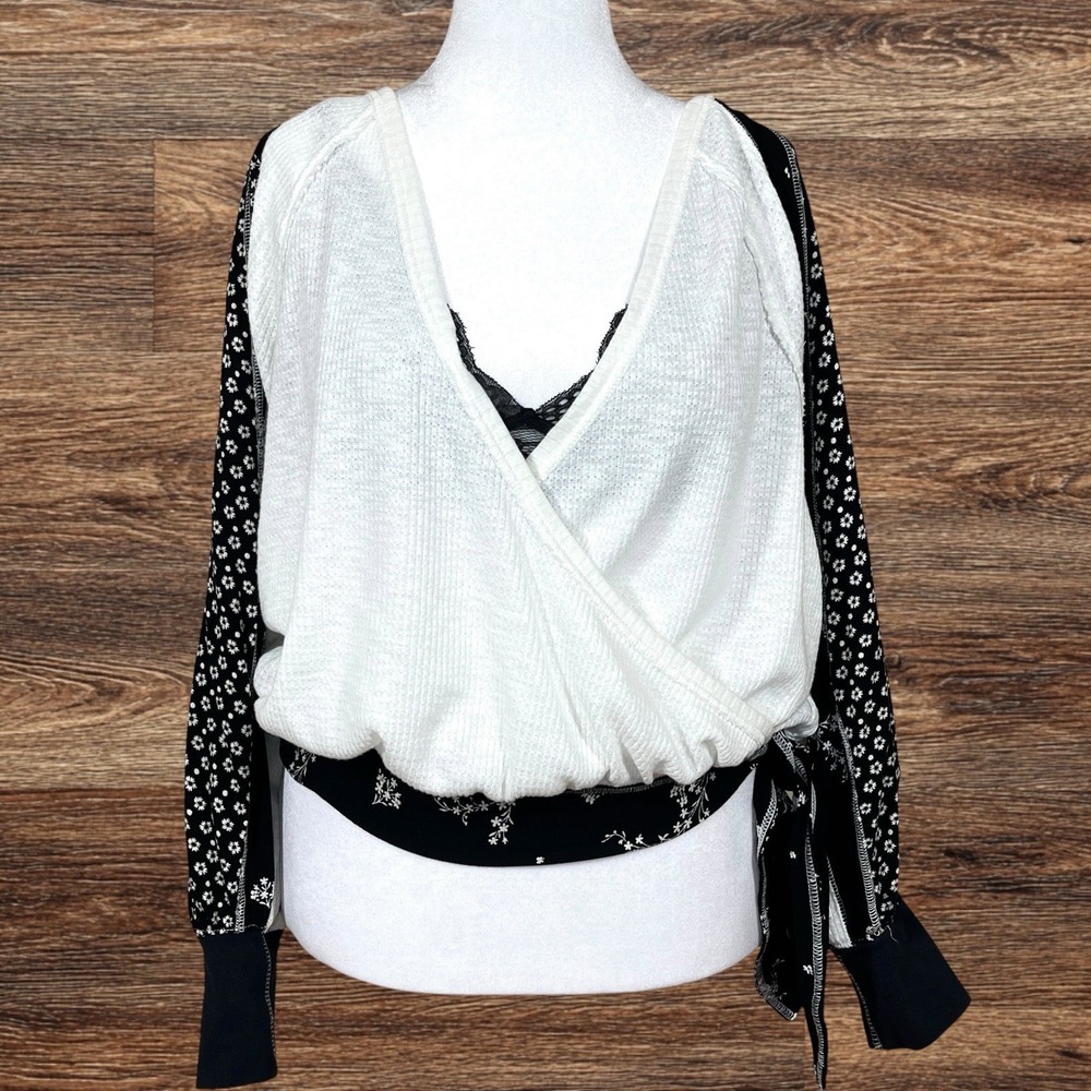 Free People Auxton Thermal Wrap Top Size L White w/ Black Sleeves Slouchy Boho